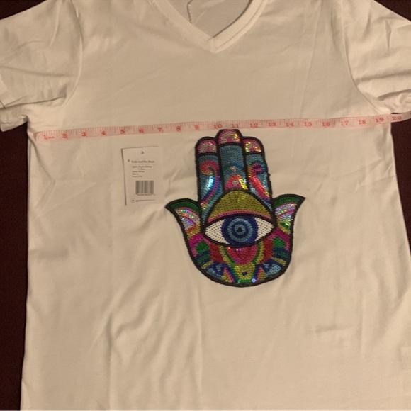 Lola + the boys - Picture 2 of 3